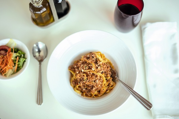 Marella Cruises Marella Explorer 2 Nonna's ©Tom Parker 1.jpg